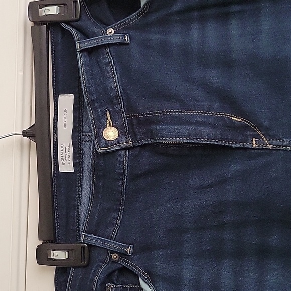 Signature By Levi Strauss Mid Rise Slim Jeans - Picture 4 of 14